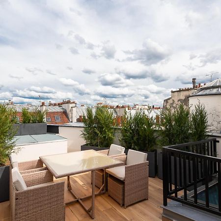 Les Suites Hcr Париж Экстерьер фото