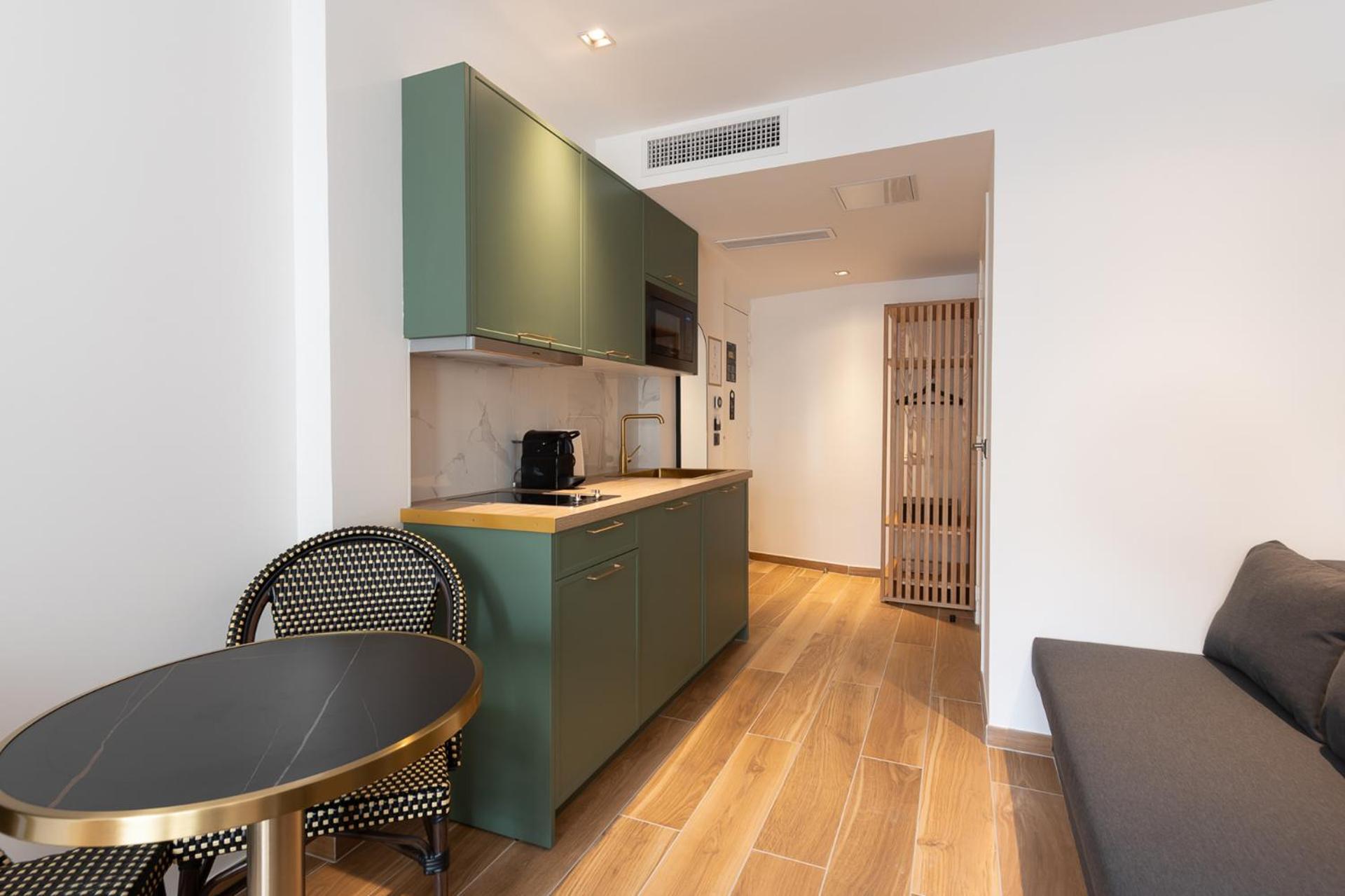 Les Suites Hcr Париж Экстерьер фото