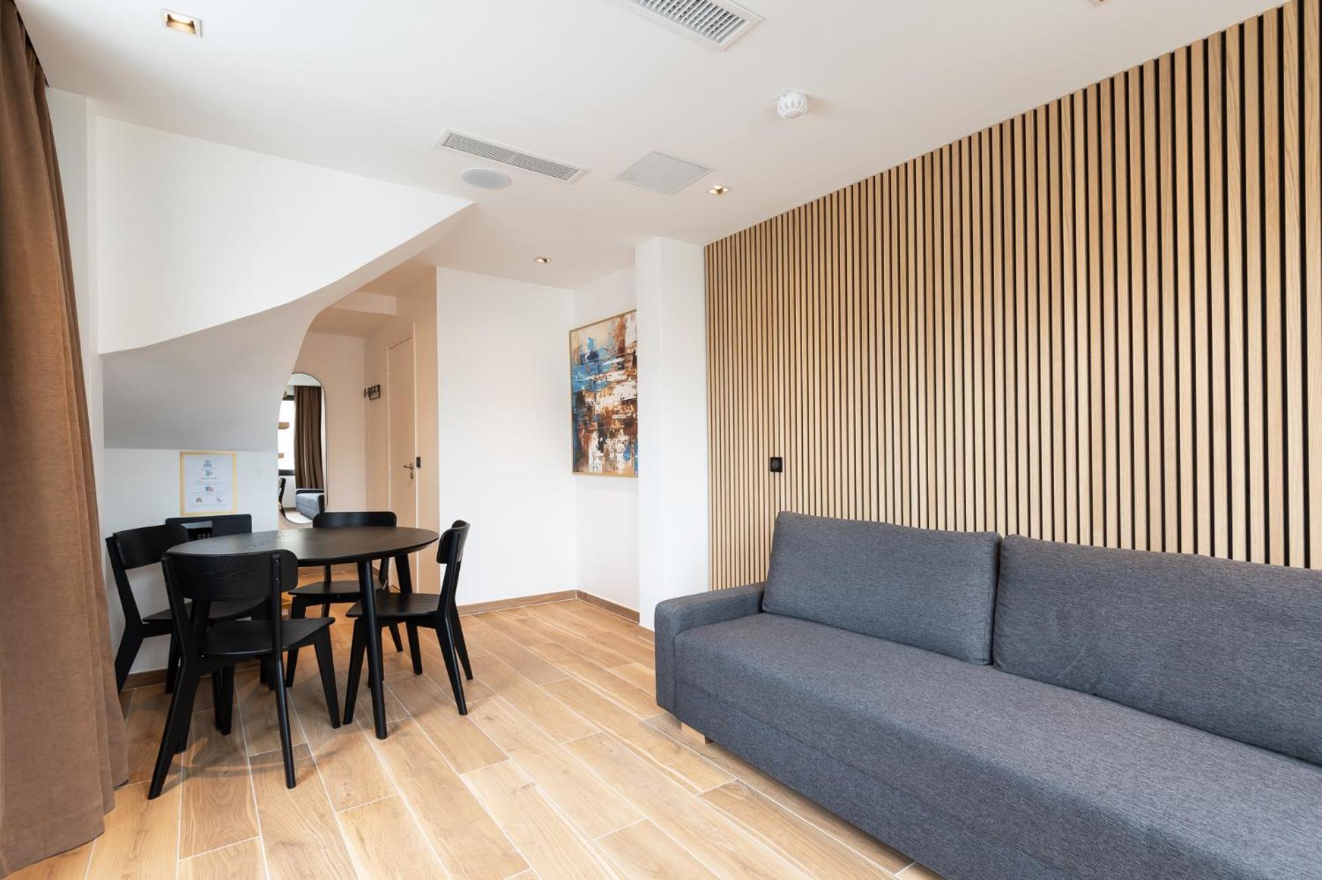 Les Suites Hcr Париж Экстерьер фото